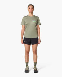 Pantaloncini corti neri, indossati, vista frontale