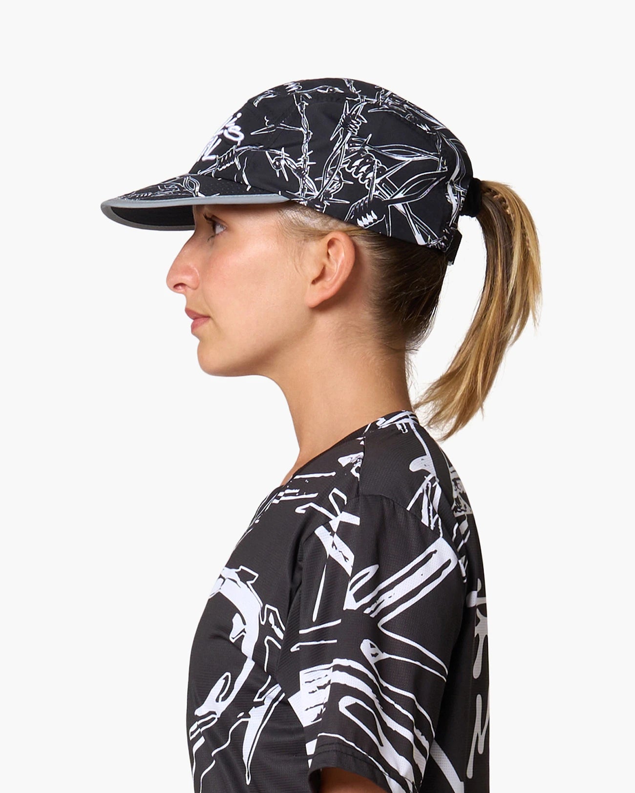 Wild Tee x Sterrato "Trail is Metal" Endurance Cap Immagine dettagliata