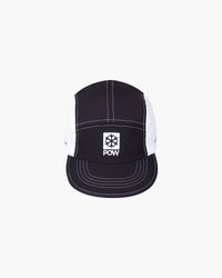 Cappellino 5-panel nero con patch bianca Protect Our Winters e cuciture a contrasto, vista frontale