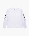 Maglia maniche lunghe Not Now bianca con scritte nere sulle maniche e logo sul petto, vista frontale