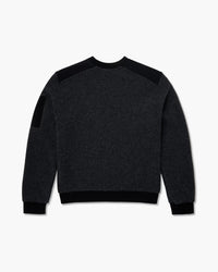 Maglione a girocollo nero, vista posteriore